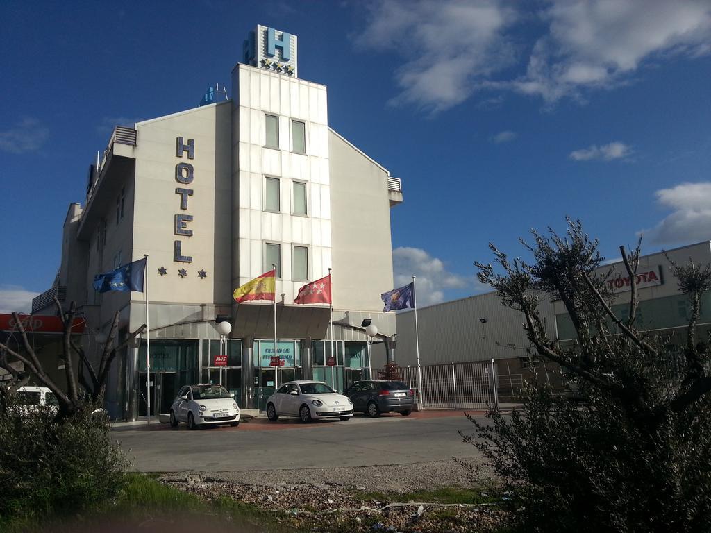 Hotel Ciudad De Fuenlabrada Exterior photo